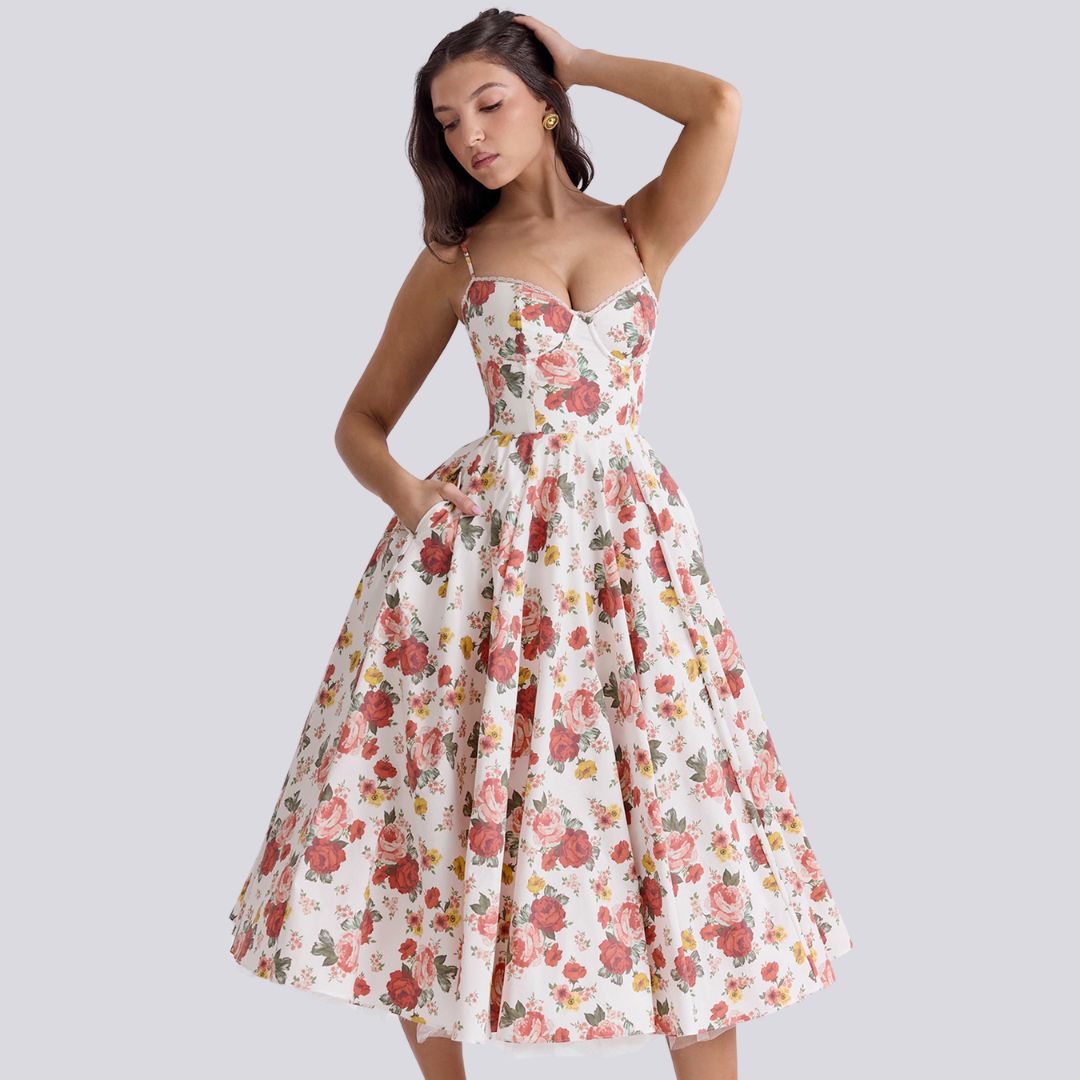 Kira | Elegant Aftenkjole med V-hals i Maxi Længde