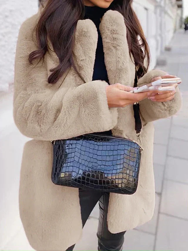 Emma | Elegant Teddyjakke til Kolde Dage