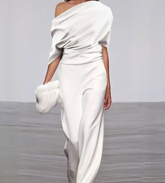 Elegant sommerdragt til kvinder i stilfuldt design