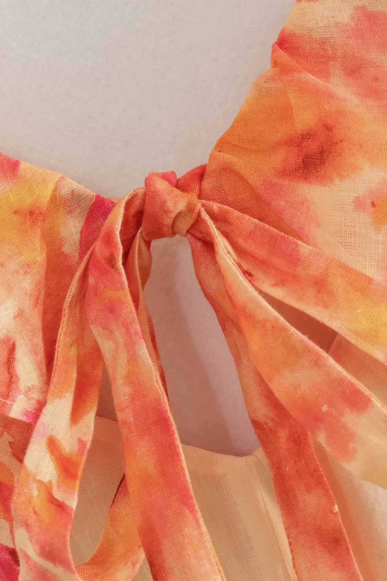 Emma | Ærmeløs Lang Kjole med Flæser