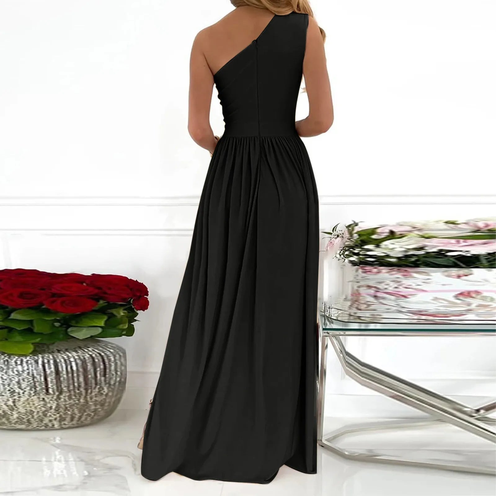 Elegant kjole med én skulder til kvinder