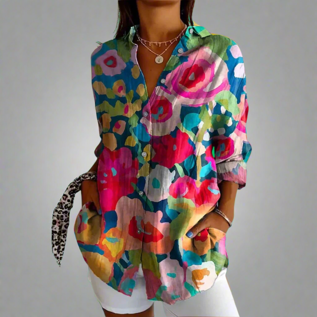 Delia | Klassisk Bluse i Kvalitetsstof med Håndlavede Detaljer