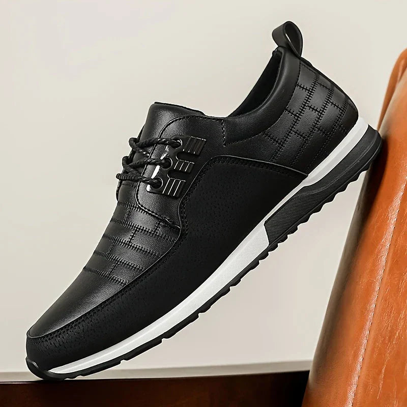 Sneakers i læder til hverdagsbrug