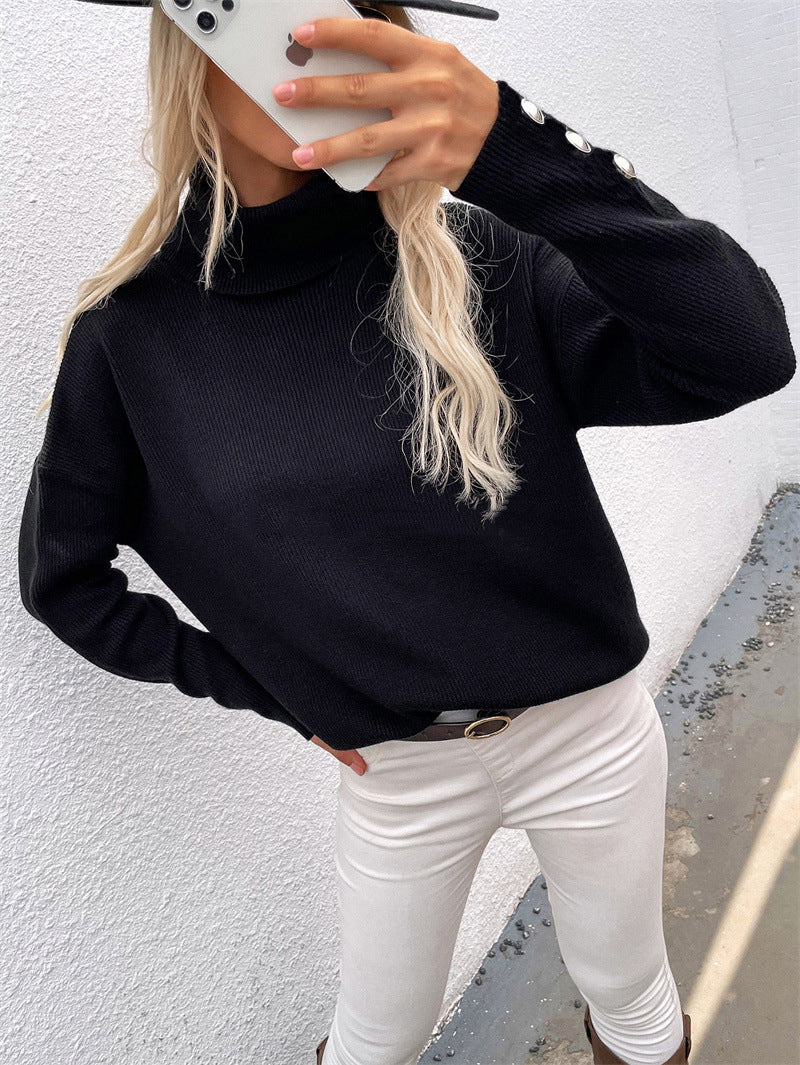 Solveig | Vinter Chic Rullekrave Sweater med Knapmanchetter
